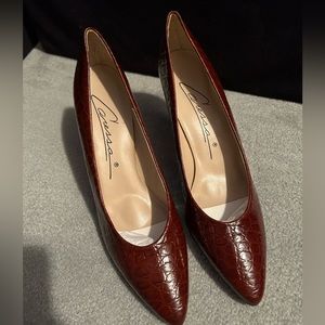 Caressa Shoes, Brand New, Size 9N